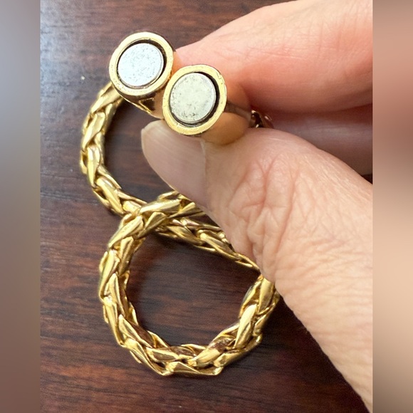 Gold tone chain necklace magnetic clasp - Picture 6 of 6